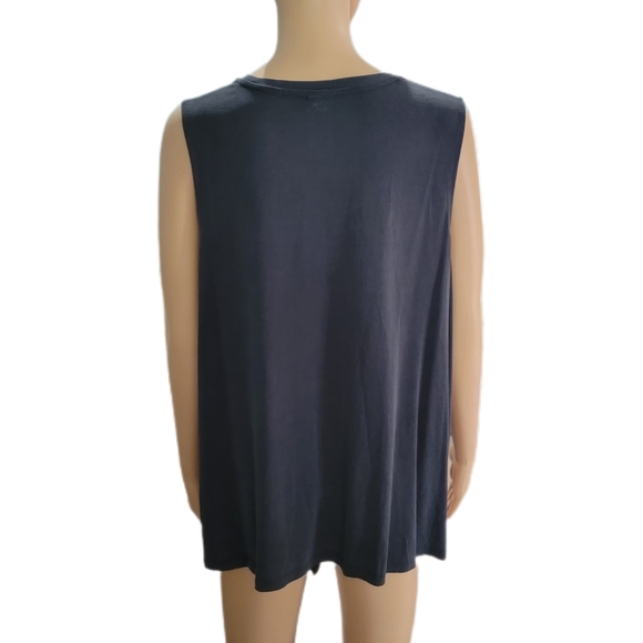 Time & Tru Black Sleeveless Top With Cutout Neck and Front Knot 2X - Picture 4 of 5